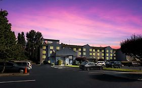 Best Western Plus Peppertree Auburn Inn